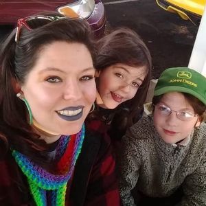 Meet your Posher, Esther